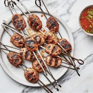 Albóndigas de cerdo picante a la parrilla con Nuoc Cham